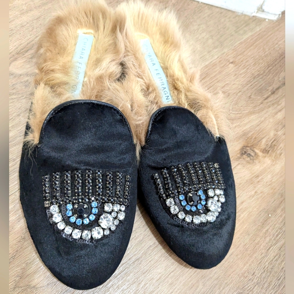 CHIARA FERRAGNI🔥 Velvet Mules